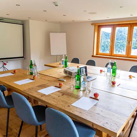 Mini-hôtel Roessli 2*