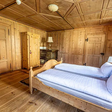 Roessli Inn 2*