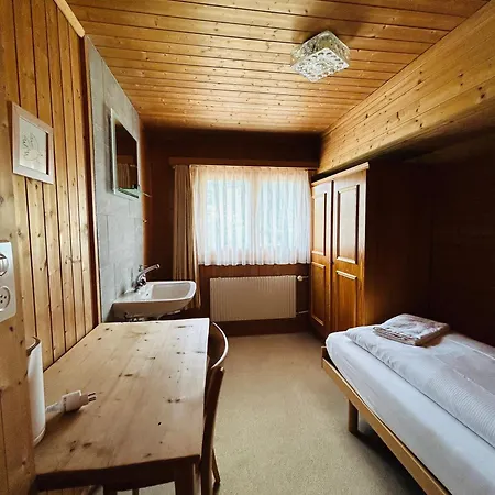Roessli Inn 2*